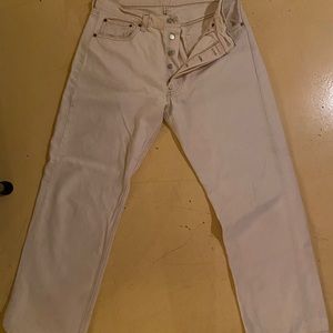 Cream colored vintage ‘97 Levi 501’s size 34/34